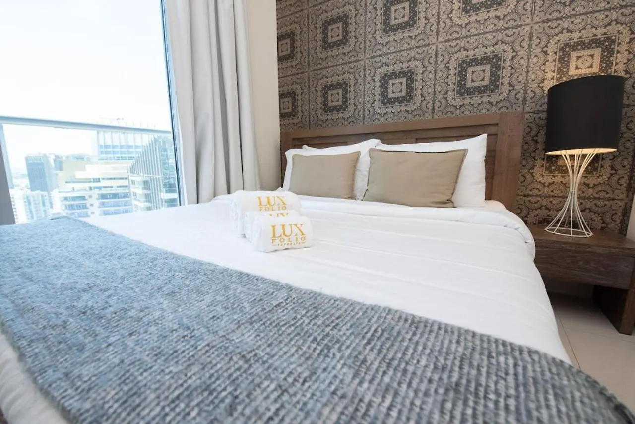Apartment Spacious 3-Bedroom With Stunning Views In Dubai Marina United Arab Emirates