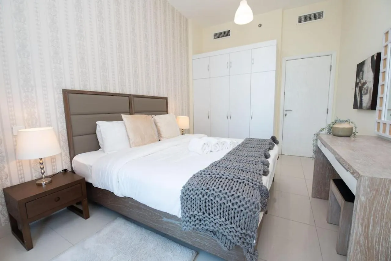 Spacious 3-Bedroom With Stunning Views In Dubai Marina 0*,  United Arab Emirates